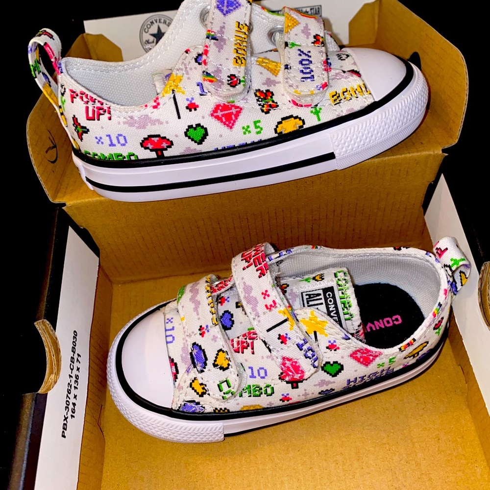 Infant/Toddler Girl Gamer Converse (SOLD)